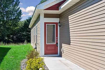413 Redwood Street N, Cambridge, MN 55008 - Photo 2
