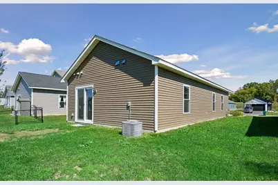 413 Redwood Street N, Cambridge, MN 55008 - Photo 30