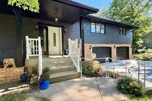 1609 Ridgewood Ln, Red Wing, MN 55066 - Photo 2