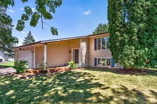 17550 Illinois Ct, Lakeville, MN 55044 - Photo 2