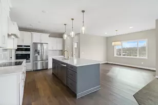 6839 Timberview Ct, Cannon Falls, MN 55009 - Photo 8