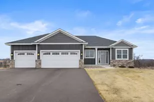 6839 Timberview Ct, Cannon Falls, MN 55009 - Photo 1