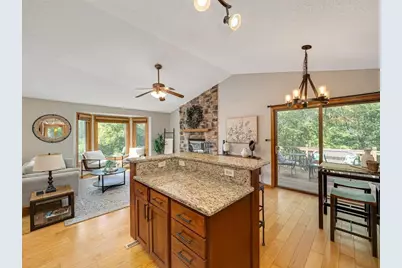 11900 Baypoint Drive, Burnsville, MN 55337 - Photo 12