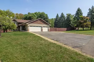 11900 Baypoint Dr, Burnsville, MN 55337 - Photo 2