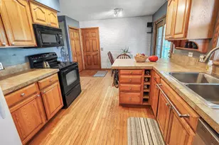 1417 Autumn Dr, Faribault, MN 55021 - Photo 8