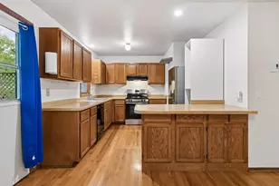 2608 Clinton Ave, Minneapolis, MN 55408 - Photo 22