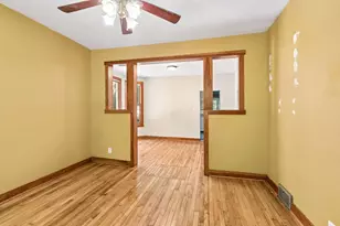 524 Harrison Ave, Saint Paul, MN 55102 - Photo 2