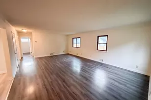 572 11th Ave NW, New Brighton, MN 55112 - Photo 8