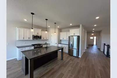 20027 Glarus Lane, Lakeville, MN 55044 - Photo 2