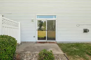 631 Roundhouse St, Shakopee, MN 55379 - Photo 24