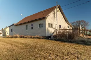 409 Clough Ave, Superior, WI 54880 - Photo 2