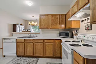 8012 Stratford Cir S, Shakopee, MN 55379 - Photo 28