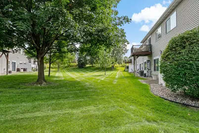 8012 Stratford Circle S, Shakopee, MN 55379 - Photo 6