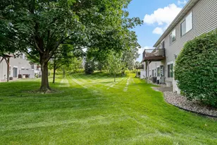 8012 Stratford Cir S, Shakopee, MN 55379 - Photo 6