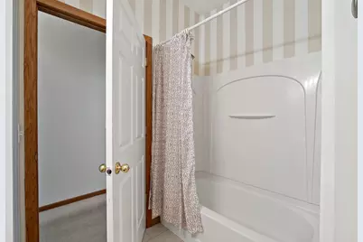8012 Stratford Circle S, Shakopee, MN 55379 - Photo 18