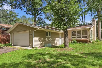 1720 10th Avenue SE, Saint Cloud, MN 56304 - Photo 1