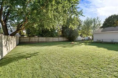2104 1st Avenue NE, Austin, MN 55912 - Photo 24