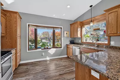 7471 Saratoga Drive, Chanhassen, MN 55317 - Photo 6