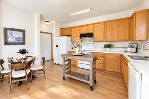 12141 85th Pl N, Maple Grove, MN 55369 - Photo 8