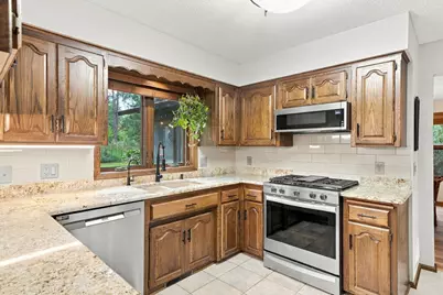 6668 Crackleberry Trail, Woodbury, MN 55129 - Photo 24