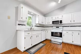 7005 Jocelyn Ave S, Cottage Grove, MN 55016 - Photo 4