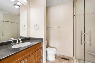400 Oakland Pl NE, Austin, MN 55912 - Photo 24