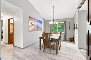 6649 Buckingham Rd, Woodbury, MN 55125 - Photo 4