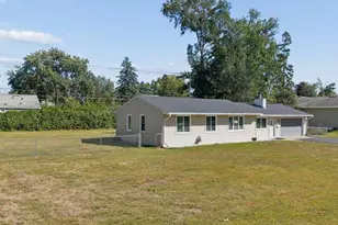 8635 Colfax Ave S, Bloomington, MN 55420 - Photo 32