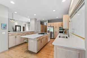 16215 37th Ave N, Plymouth, MN 55446 - Photo 10
