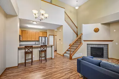 1602 Woodlynn Avenue #2, Maplewood, MN 55109 - Photo 2