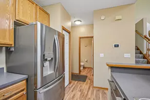 1602 Woodlynn Ave, Maplewood, MN 55109 - Photo 6