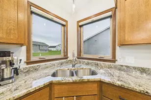 214 Woolgrass Wy, Avon, MN 56310 - Photo 8