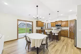 214 Woolgrass Wy, Avon, MN 56310 - Photo 4