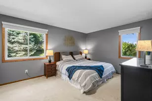 10024 Johnson Cir, Bloomington, MN 55437 - Photo 16