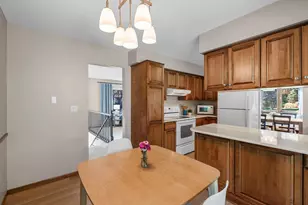 10024 Johnson Cir, Bloomington, MN 55437 - Photo 14