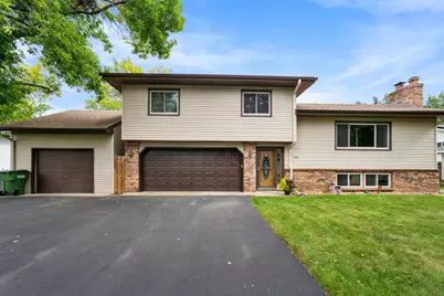8653 Brant Street NE, Circle Pines, MN 55014 - Photo 2