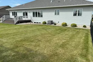 1145 Horatio St, Fairmont, MN 56031 - Photo 10