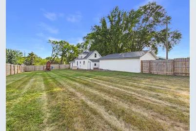 201 Nelson Street S, Cyrus, MN 56323 - Photo 2