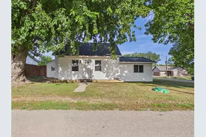 201 Nelson Street S, Cyrus, MN 56323 - Photo 1