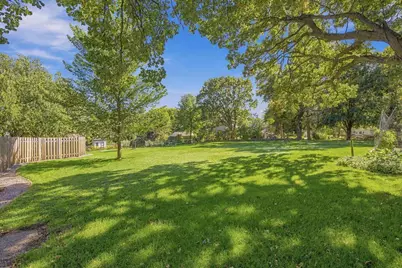 78 Bridgewater Drive, Vadnais Heights, MN 55127 - Photo 54