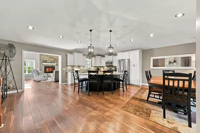 8590 Jorgensen Avenue S, Cottage Grove, MN 55016 - Photo 2