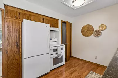 421/423 Nevada Avenue E, Saint Paul, MN 55101 - Photo 10
