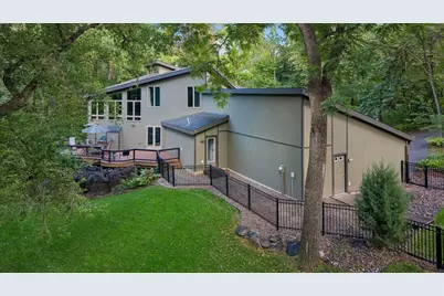 16 Timberglade Road, Bloomington, MN 55437 - Photo 4