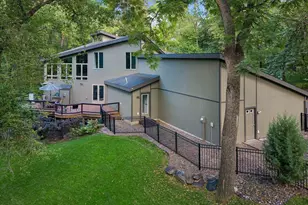 16 Timberglade Rd, Bloomington, MN 55437 - Photo 4