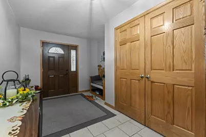 326 5th Street SW, Eyota, MN 55934 - Photo 2
