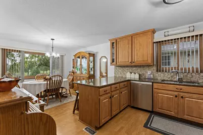 326 5th Street SW, Eyota, MN 55934 - Photo 4