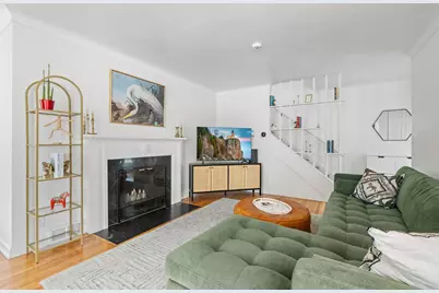 812 Nebraska Avenue E, Saint Paul, MN 55106 - Photo 2