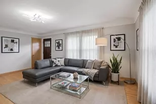1273 Juno Ave, Saint Paul, MN 55116 - Photo 1