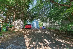 4653 Bryant Ave N, Minneapolis, MN 55412 - Photo 38