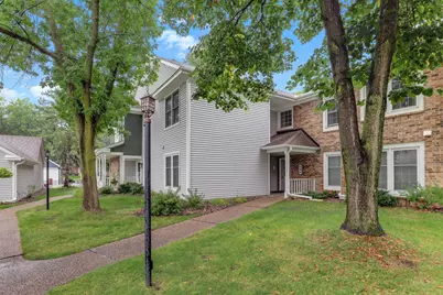 10966 Quebec Avenue S, Bloomington, MN 55438 - Photo 2